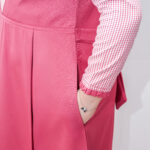 مريول كويتي بياقة عالية باللون الزهري 1 - Image 6